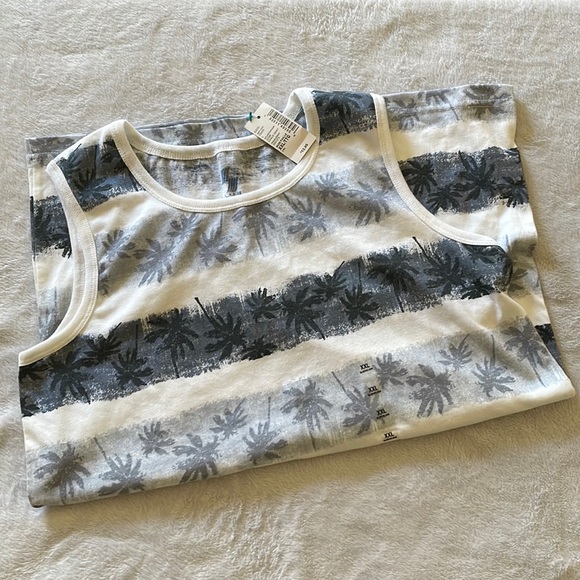 Tank top - Picture 1 of 1